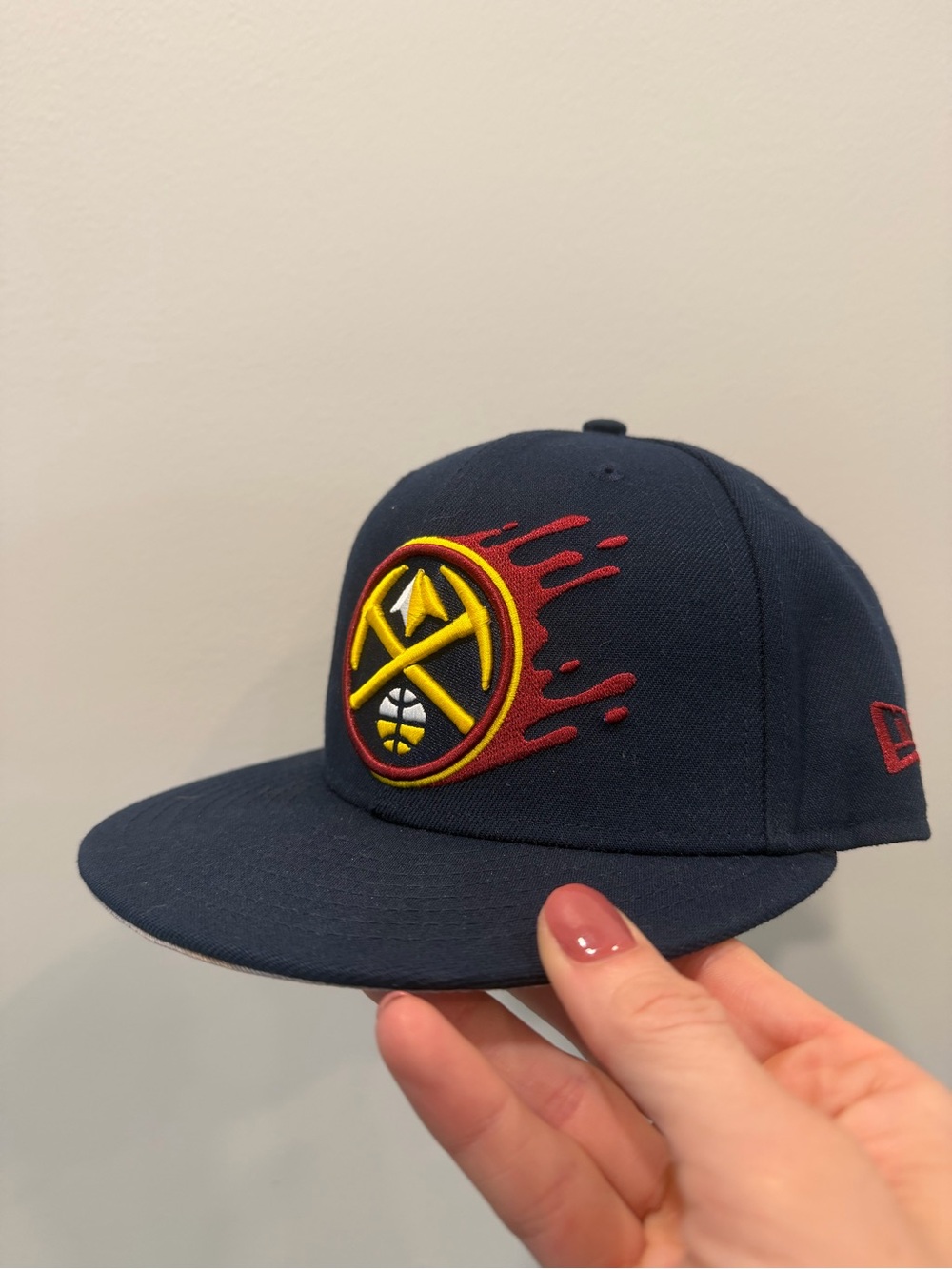 NEVER WORN Men’s New Era Navy Denver Nuggets Flame Logo Snapback 7 3/4